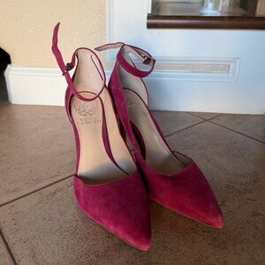 Vince Camuto Sorren Pumps Chianti Suede